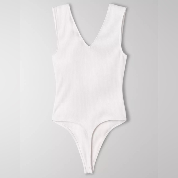 ✨ARITZIA✨Babaton Lido Thong Bodysuit - Picture 6 of 6